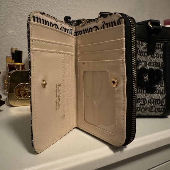 Juicy couture purse & matching wallet - Picture 3 of 4